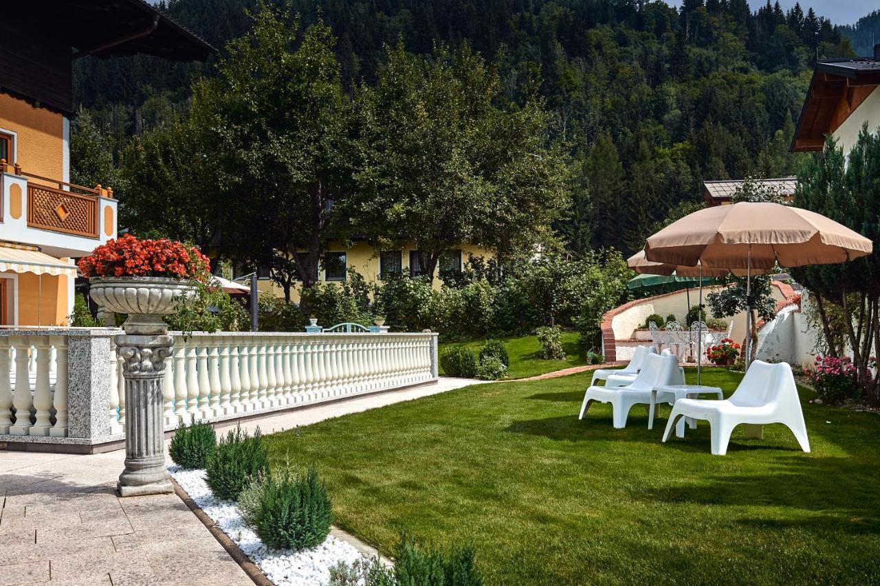 Hotel Garni Tannenhof Flachau Exterior photo