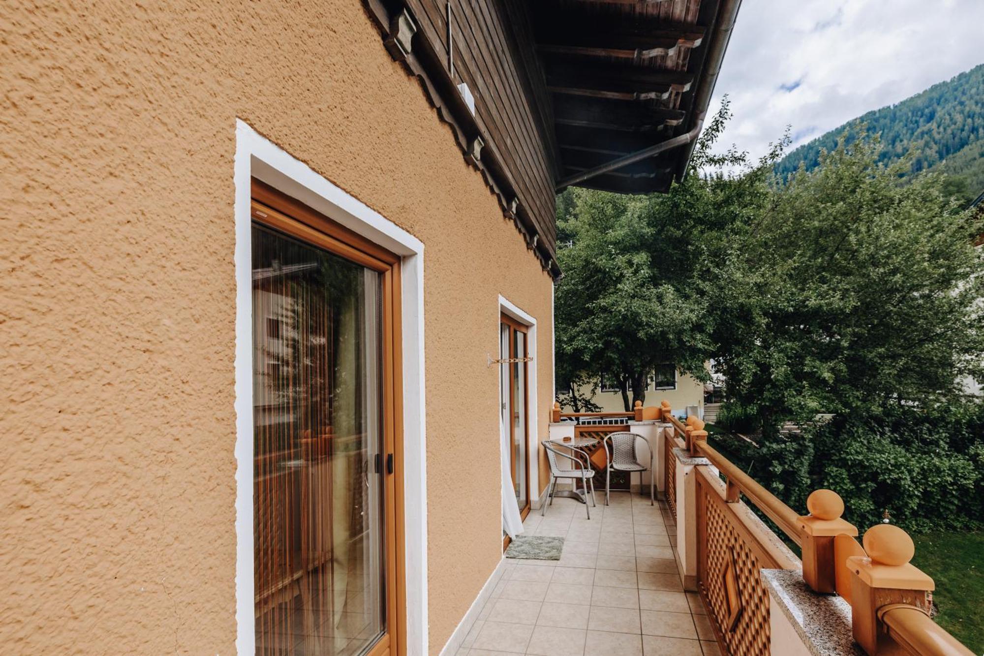 Hotel Garni Tannenhof Flachau Exterior photo